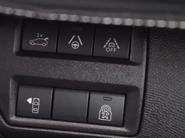 プジョー ３００８ GT ブルー HDi 埼玉県 2021(令3)年 4.5万km パール ワンオーナー/ブラックハーフレザーシート/アダプティブクルーズコントロール/CarPlay/パークセンサー/ブラインドスポットモニター/サイド/バックカメラ/ルームミラー内臓サイドカメラ/純正ディスプレイオーディオ/ETC/シートヒーター/ワイヤレス充電/LEDヘッドライト/シートポジションメモリー機能