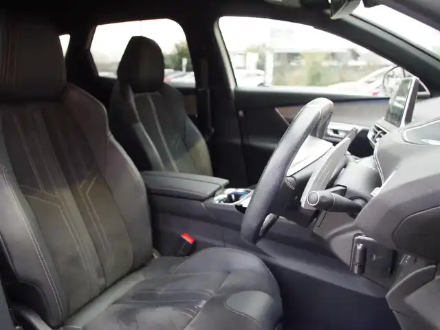 プジョー ３００８ GT ブルー HDi 埼玉県 2021(令3)年 4.5万km パール ワンオーナー/ブラックハーフレザーシート/アダプティブクルーズコントロール/CarPlay/パークセンサー/ブラインドスポットモニター/サイド/バックカメラ/ルームミラー内臓サイドカメラ/純正ディスプレイオーディオ/ETC/シートヒーター/ワイヤレス充電/LEDヘッドライト/シートポジションメモリー機能