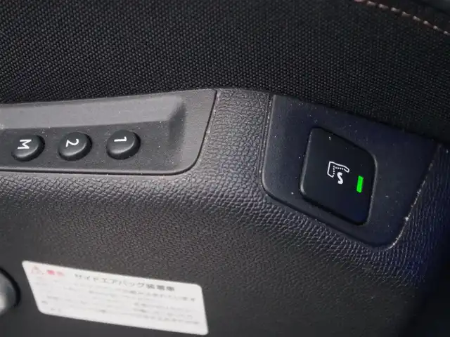 プジョー ３００８ GT ブルー HDi 埼玉県 2021(令3)年 4.5万km パール ワンオーナー/ブラックハーフレザーシート/アダプティブクルーズコントロール/CarPlay/パークセンサー/ブラインドスポットモニター/サイド/バックカメラ/ルームミラー内臓サイドカメラ/純正ディスプレイオーディオ/ETC/シートヒーター/ワイヤレス充電/LEDヘッドライト/シートポジションメモリー機能