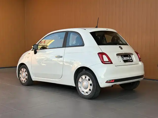 フィアット ５００ ツインエア ポップ 愛知県 2016(平28)年 9.8万km ビアンコ・ガーラ 登録時走行距離97957キロ/純正オーディオ/Bluetooth接続/USB入力端子/前方ドライブレコーダー/革シートカバー/リモコンキー/純正フロアマット/取扱説明書/保証書