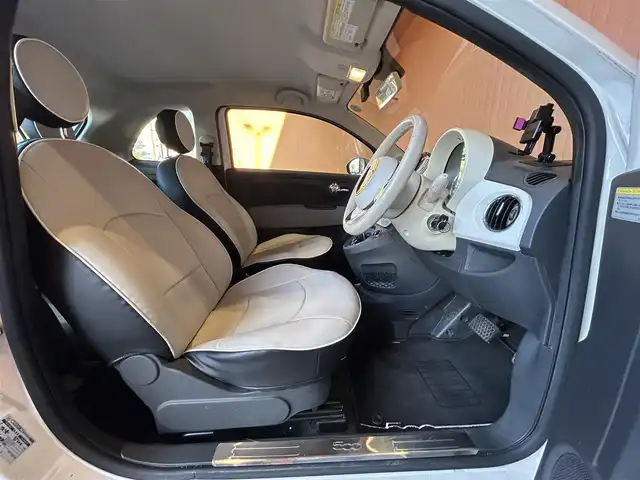 フィアット ５００ ツインエア ポップ 愛知県 2016(平28)年 9.8万km ビアンコ・ガーラ 登録時走行距離97957キロ/純正オーディオ/Bluetooth接続/USB入力端子/前方ドライブレコーダー/革シートカバー/リモコンキー/純正フロアマット/取扱説明書/保証書