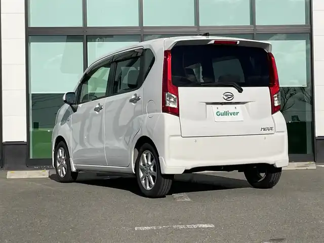 ダイハツ ムーヴ X SA 和歌山県 2015(平27)年 1.6万km ホワイト 社外ナビ/バックカメラ/HDMI/衝突軽減ブレーキ/コーナーセンサー/横滑り防止機能/アイドリングストップ/純正アルミホイール/純正フロアマット/オートライト