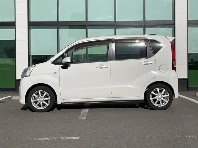 ダイハツ ムーヴ X SA 和歌山県 2015(平27)年 1.6万km ホワイト 社外ナビ/バックカメラ/HDMI/衝突軽減ブレーキ/コーナーセンサー/横滑り防止機能/アイドリングストップ/純正アルミホイール/純正フロアマット/オートライト