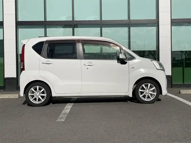 ダイハツ ムーヴ X SA 和歌山県 2015(平27)年 1.6万km ホワイト 社外ナビ/バックカメラ/HDMI/衝突軽減ブレーキ/コーナーセンサー/横滑り防止機能/アイドリングストップ/純正アルミホイール/純正フロアマット/オートライト