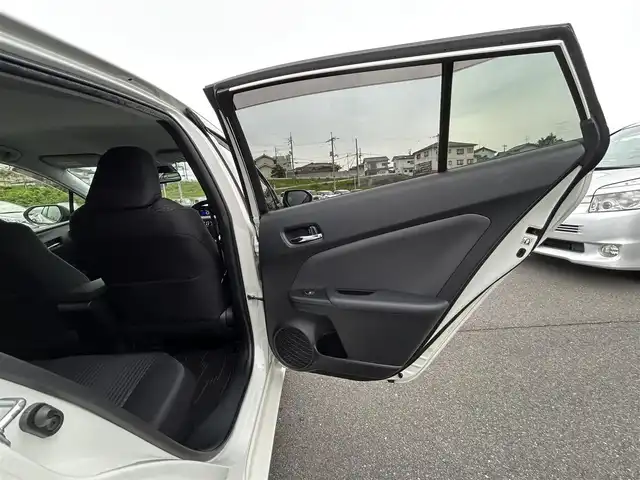 トヨタ プリウス Sセーフティプラス 岡山県 2017(平29)年 5.5万km ホワイトパールクリスタルシャイン 禁煙車/純正9インチナビ/(FM/AM/CD/DVD/フルセグ/Bluetooth)/バックカメラ/ビルドインETC/前後ドライブレコーダー/トヨタセーフティセンス/・衝突軽減システム/・レーダークルーズコントロール/・オートハイビーム/パーキングアシスト/オートライト/LEDヘッドライト/クリアランスソナー/革巻きステアリング/ステアリングリモコン/AAC/プッシュスタート/スマートキー×2