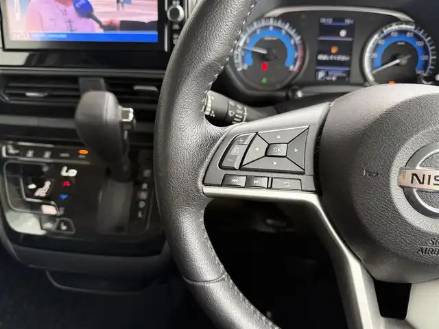 日産 ルークス HWS Gターボ プロパイロットED 京都府 2020(令2)年 5.2万km ホワイトパール 4WDターボ/プロパイロット/インテリジェントエマージェンシーブレーキ/踏み間違い衝突防止アシスト/車線逸脱警報/前方衝突予測警報/ふらつき警報/純正9インチメモリーナビ、地デジ、Bluetooth/アラウンドビューモニター/USB端子/ビルトインETC/ドライブレコーダー/オートライト/両側パワースライドドア /LEDヘッドランプ/ステアリングスイッチ/純正15インチアルミホイール