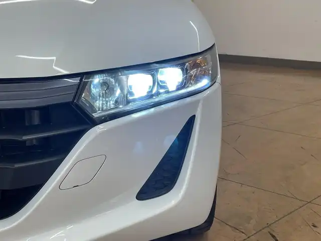 ホンダ Ｓ６６０ α 群馬県 2016(平28)年 4万km プレミアムスターホワイトパール クルーズコントロール/LEDオートライト/ハーフレザーシート/純正15インチAW（前）/純正16インチAW（後）/パドルシフト/ステアリングスイッチ/純正オーディオ/　　FM/AM/AUX/横滑り防止装置/サイドエアバッグ/スマートキー/ETC