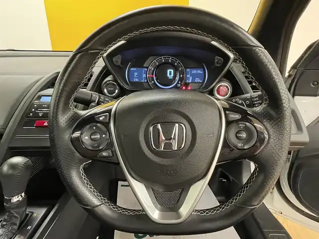 ホンダ Ｓ６６０ α 群馬県 2016(平28)年 4万km プレミアムスターホワイトパール クルーズコントロール/LEDオートライト/ハーフレザーシート/純正15インチAW（前）/純正16インチAW（後）/パドルシフト/ステアリングスイッチ/純正オーディオ/　　FM/AM/AUX/横滑り防止装置/サイドエアバッグ/スマートキー/ETC