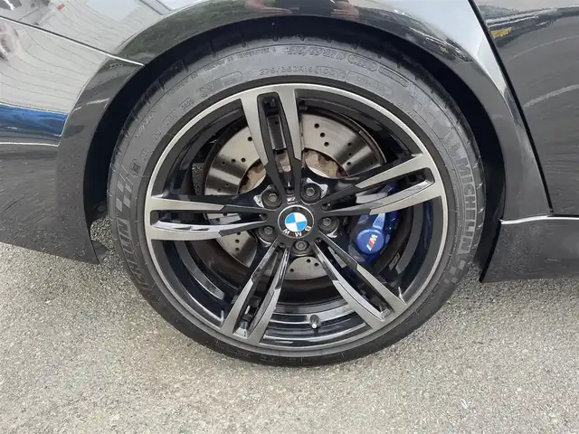 ＢＭＷ Ｍ３ セダン 神奈川県 2015(平27)年 5.4万km サファイアブラックP OP１９インチAW/赤レザーシート/・前席パワーシート/・前席シートヒーター/純正HDDナビ/・MSV・DVD/・AUX・USB端子/・フルセグTV/・バックカメラ/パークディスタンスコントロール/インテリジェントセーフティ/・Cityブレーキ機能付き追突警告/・レーンデパーチャウォーニング/リアスポイラー/HIDライト/サイド・カーテンエアバック/スマートキーX2/新車時手帳、取説