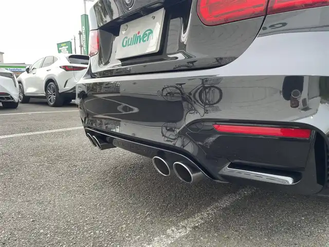 ＢＭＷ Ｍ３ セダン 神奈川県 2015(平27)年 5.4万km サファイアブラックP OP１９インチAW/赤レザーシート/・前席パワーシート/・前席シートヒーター/純正HDDナビ/・MSV・DVD/・AUX・USB端子/・フルセグTV/・バックカメラ/パークディスタンスコントロール/インテリジェントセーフティ/・Cityブレーキ機能付き追突警告/・レーンデパーチャウォーニング/リアスポイラー/HIDライト/サイド・カーテンエアバック/スマートキーX2/新車時手帳、取説
