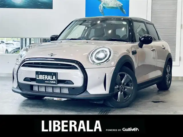 ＭＩＮＩ ミニ クーパー D 大阪府 2022(令4)年 4.7万km 茶 ペッパーP/インテリジェントセーフティ/純正ディスプレイオーディオ/applecarplay/バックカメラ/ハーフレザー/純正16インチAW/LEDヘッドライト/クリアランスソナー