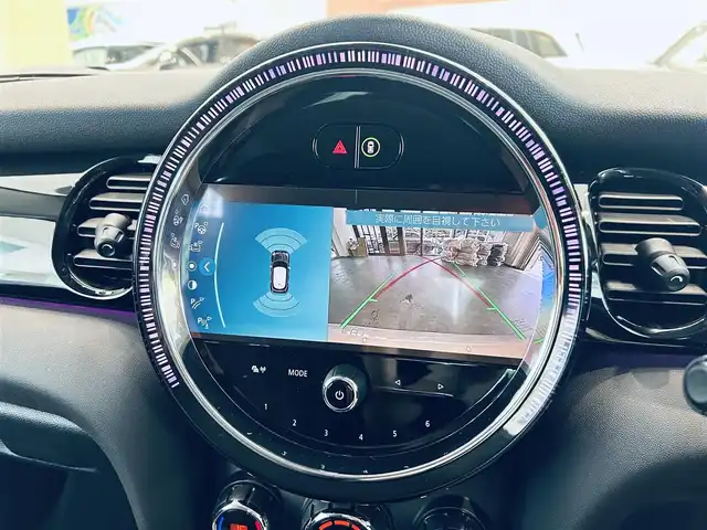 ＭＩＮＩ ミニ クーパー D 大阪府 2022(令4)年 4.7万km 茶 ペッパーP/インテリジェントセーフティ/純正ディスプレイオーディオ/applecarplay/バックカメラ/ハーフレザー/純正16インチAW/LEDヘッドライト/クリアランスソナー