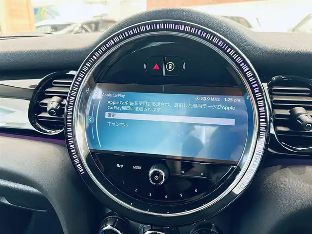 ＭＩＮＩ ミニ クーパー D 大阪府 2022(令4)年 4.7万km 茶 ペッパーP/インテリジェントセーフティ/純正ディスプレイオーディオ/applecarplay/バックカメラ/ハーフレザー/純正16インチAW/LEDヘッドライト/クリアランスソナー