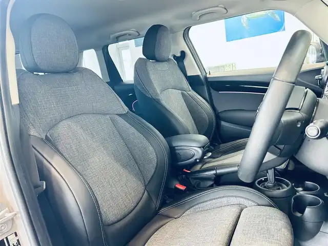 ＭＩＮＩ ミニ クーパー D 大阪府 2022(令4)年 4.7万km 茶 ペッパーP/インテリジェントセーフティ/純正ディスプレイオーディオ/applecarplay/バックカメラ/ハーフレザー/純正16インチAW/LEDヘッドライト/クリアランスソナー