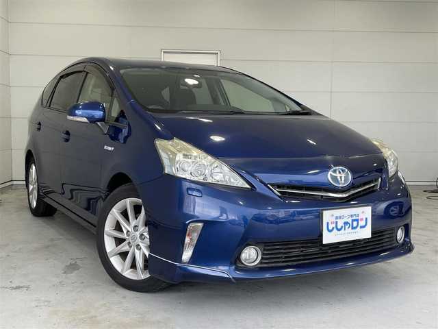 トヨタ プリウス α S ツーリングセレクション 沖縄県 2014(平26)年 5.9万km ダークブルーマイカ (株)IDOMが運営する【じしゃロンコザ店】の自社ローン専用車両になりますこちらは現金またはオートローンご利用時の価格です。自社ローンご希望の方は別途その旨お申付け下さい/純正ナビ　/ＣＤ／ＤＶＤ再生　/ＥＴＣ　/プッシュスタート　/スマートキー　/スペアキー　/オートライト　/ＬＥＤヘッドライト　/純正アルミホイール　/純正フロアマット　/取扱説明書　/パワーステアリング