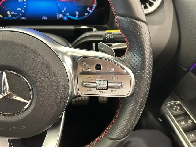 メルセデス・ベンツ ＧＬＡ２００ｄ 4マチック AMGライン 岡山県 2020(令2)年 3万km ポーラホワイト 純正ナビ　/全方位カメラ　/Ｂｌｕｅｔｏｏｔｈ　/フルセグTV/AMGパッケージ/RSP/アンビエントライト　/DSR/ハーフレザーシート　/コーナーセンサー　/道路標識アシスト/アテンションアシスト/レーンキープアシスト　/アクティブブレーキアシスト　/レーンチェンジアシスト　/アクティブブレーキアシスト/横滑り防止装置/パワーバックドア　/LEDヘッドライト/ＥＴＣ