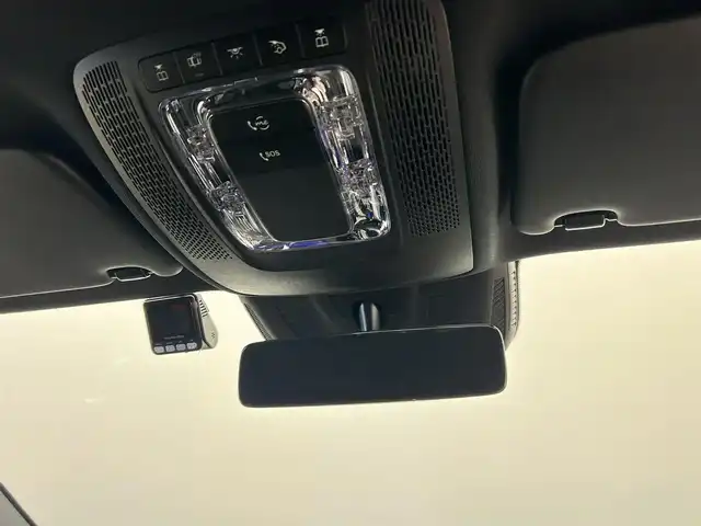 メルセデス・ベンツ ＧＬＡ２００ｄ 4マチック AMGライン 岡山県 2020(令2)年 3万km ポーラホワイト 純正ナビ　/全方位カメラ　/Ｂｌｕｅｔｏｏｔｈ　/フルセグTV/AMGパッケージ/RSP/アンビエントライト　/DSR/ハーフレザーシート　/コーナーセンサー　/道路標識アシスト/アテンションアシスト/レーンキープアシスト　/アクティブブレーキアシスト　/レーンチェンジアシスト　/アクティブブレーキアシスト/横滑り防止装置/パワーバックドア　/LEDヘッドライト/ＥＴＣ