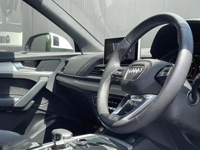 アウディ Ｑ５ 40TDIクワトロ スポーツ 長野県 2020(令2)年 2.3万km グレイシアホワイトメタリック S LINE パッケージ/アシスタンスパッケージ/・フロントエマージェンシーブレーキアシスト/・アダプティブクルーズコントロール（ACC）/・Audiサイドアシスト/・アクティブレーンアシスト/・パークアシストプラス/MMIナビ/・360°カメラ/・フルセグTV/・bluetooth/・USB/マトリクスLEDヘッドライト/後席モニター/D/Nパワーシート/D/Nシートヒーター/パワーバックドア/パークエイド/ダウンヒルアシスト/アイドリングストップ/ドライブセレクト/アドバンストキー/ETC/保証書・取説・スペアキー