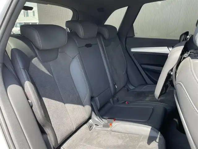 アウディ Ｑ５ 40TDIクワトロ スポーツ 長野県 2020(令2)年 2.3万km グレイシアホワイトメタリック S LINE パッケージ/アシスタンスパッケージ/・フロントエマージェンシーブレーキアシスト/・アダプティブクルーズコントロール（ACC）/・Audiサイドアシスト/・アクティブレーンアシスト/・パークアシストプラス/MMIナビ/・360°カメラ/・フルセグTV/・bluetooth/・USB/マトリクスLEDヘッドライト/後席モニター/D/Nパワーシート/D/Nシートヒーター/パワーバックドア/パークエイド/ダウンヒルアシスト/アイドリングストップ/ドライブセレクト/アドバンストキー/ETC/保証書・取説・スペアキー