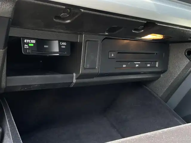 アウディ Ｑ５ 40TDIクワトロ スポーツ 長野県 2020(令2)年 2.3万km グレイシアホワイトメタリック S LINE パッケージ/アシスタンスパッケージ/・フロントエマージェンシーブレーキアシスト/・アダプティブクルーズコントロール（ACC）/・Audiサイドアシスト/・アクティブレーンアシスト/・パークアシストプラス/MMIナビ/・360°カメラ/・フルセグTV/・bluetooth/・USB/マトリクスLEDヘッドライト/後席モニター/D/Nパワーシート/D/Nシートヒーター/パワーバックドア/パークエイド/ダウンヒルアシスト/アイドリングストップ/ドライブセレクト/アドバンストキー/ETC/保証書・取説・スペアキー
