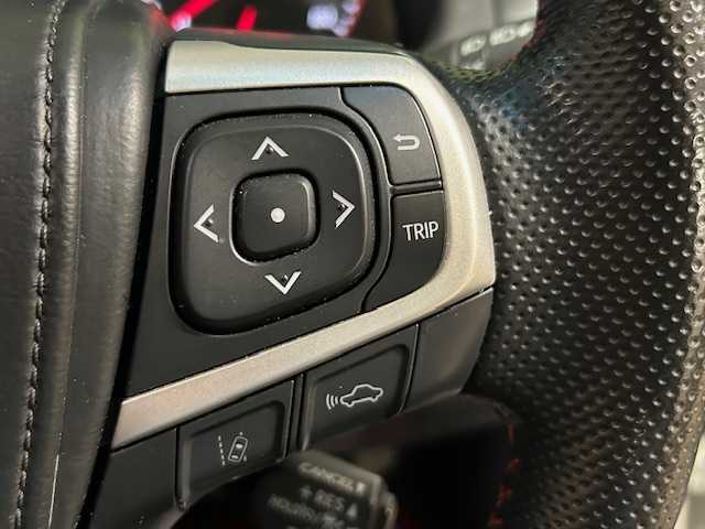 トヨタ ハリアー プレミアム 道央・札幌 2019(令1)年 6.6万km ホワイトパールクリスタルシャイン 【2509041456】/４ＷＤ　/純正９インチナビ　/フルセグＴＶ　/バックカメラ　/パワーバックドア　/トヨタセーフティセンス　/ハーフレザーシート　/純正１８インチアルミホイール　/コーナーセンサー　/ドライブレコーダー　/ＬＥＤヘッドライト/ETC