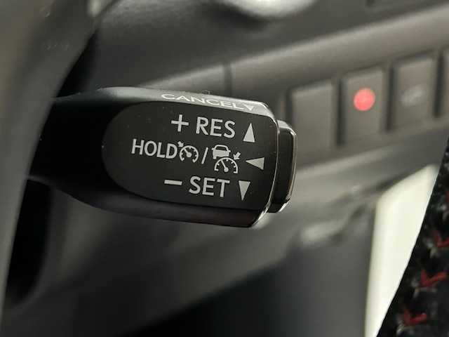 トヨタ ハリアー プレミアム 道央・札幌 2019(令1)年 6.6万km ホワイトパールクリスタルシャイン 【2509041456】/４ＷＤ　/純正９インチナビ　/フルセグＴＶ　/バックカメラ　/パワーバックドア　/トヨタセーフティセンス　/ハーフレザーシート　/純正１８インチアルミホイール　/コーナーセンサー　/ドライブレコーダー　/ＬＥＤヘッドライト/ETC