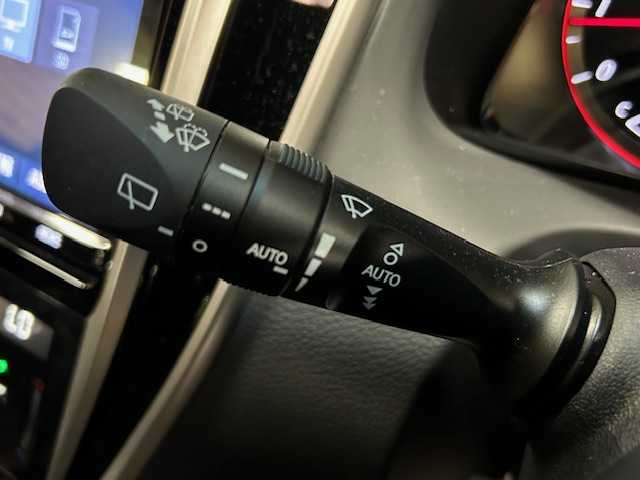 トヨタ ハリアー プレミアム 道央・札幌 2019(令1)年 6.6万km ホワイトパールクリスタルシャイン 【2509041456】/４ＷＤ　/純正９インチナビ　/フルセグＴＶ　/バックカメラ　/パワーバックドア　/トヨタセーフティセンス　/ハーフレザーシート　/純正１８インチアルミホイール　/コーナーセンサー　/ドライブレコーダー　/ＬＥＤヘッドライト/ETC