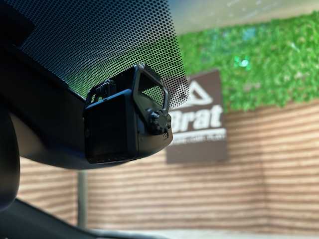 トヨタ ハリアー プレミアム 道央・札幌 2019(令1)年 6.6万km ホワイトパールクリスタルシャイン 【2509041456】/４ＷＤ　/純正９インチナビ　/フルセグＴＶ　/バックカメラ　/パワーバックドア　/トヨタセーフティセンス　/ハーフレザーシート　/純正１８インチアルミホイール　/コーナーセンサー　/ドライブレコーダー　/ＬＥＤヘッドライト/ETC