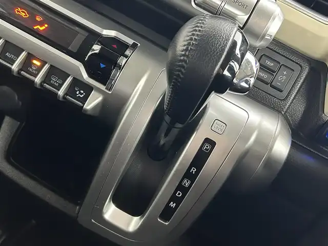 スズキ クロスビー HYBRID MZ 道央・札幌 2020(令2)年 6.1万km スーパーブラックパール 3トーンコーディネート ・4WD/・衝突被害軽減ブレーキ/・レーンキープアシスト/・クルーズコントロール/・コーナーセンサー/・社外メモリナビ/・フルセグ/BT/CD/DVD/・アラウンドビューモニター/・ダウンヒルアシスト/・パドルシフト/・アイドリングストップ/・ミラーヒーター/・アイドリングストップ/・LEDヘッドライト/・ステアリングスイッチ/・横滑り防止装置/・スマートキー/・プッシュスタート