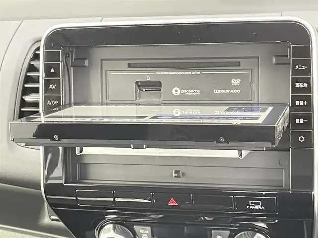 日産 セレナ X V 千葉県 2021(令3)年 1.1万km アズライトブルー 禁煙車/ワンオーナー/エマージェンシーブレーキ/・車線逸脱警報システム/・ブラインドスポットモニター/・クリアランスソナー/純正10インチメモリナビ/・CD/DVD/Bluetooth/フルセグTV/・全方位カメラ/・ビルトインETC/両側電動ドア/クルーズコントロール/ステアリングスイッチ/社外フロアマット/純正ホイールキャップ/オートライト