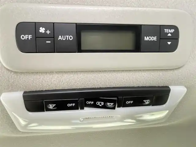 日産 セレナ X V 千葉県 2021(令3)年 1.1万km アズライトブルー 禁煙車/ワンオーナー/エマージェンシーブレーキ/・車線逸脱警報システム/・ブラインドスポットモニター/・クリアランスソナー/純正10インチメモリナビ/・CD/DVD/Bluetooth/フルセグTV/・全方位カメラ/・ビルトインETC/両側電動ドア/クルーズコントロール/ステアリングスイッチ/社外フロアマット/純正ホイールキャップ/オートライト