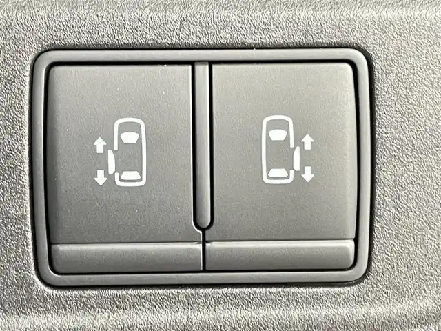 日産 セレナ X V 千葉県 2021(令3)年 1.1万km アズライトブルー 禁煙車/ワンオーナー/エマージェンシーブレーキ/・車線逸脱警報システム/・ブラインドスポットモニター/・クリアランスソナー/純正10インチメモリナビ/・CD/DVD/Bluetooth/フルセグTV/・全方位カメラ/・ビルトインETC/両側電動ドア/クルーズコントロール/ステアリングスイッチ/社外フロアマット/純正ホイールキャップ/オートライト