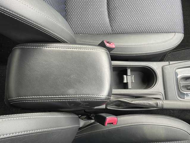 スバル フォレスター 2．0XT アイサイト 道東・釧路十勝 2016(平28)年 8.3万km ダークブルーパール STi2本出しマフラー/純正エンジンスターター/純正AW夏セット積込225/55R18/4WD/純正メモリナビ/　(AM/FM/CD/DVD/HDMI/BT)/フルセグTV/バックカメラ/プリクラッシュブレーキ/レーンキープアシスト/レーダークルーズコントロール/BSM/前席パワーシート/前席シートヒーター/ETC/ハーフレザーシート/横滑り防止装置/パドルシフト/ステアリングスイッチ/純正マフラー積込