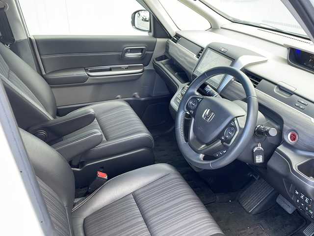 ホンダ フリード＋ ハイブリット EX 長野県 2017(平29)年 9万km ホワイトオーキッドパール 禁煙車/純正ナビ【VXM-185VFNi】/(CD/DVD/フルセグTV/Bluetooth)/ホンダセンシング/・衝突軽減ブレーキ/・歩行者事故低減ステアリング/・アダプティブクルーズコントロール/・車線維持支援システム/・路外逸脱抑制機能/・先行車発進お知らせ機能/・標識認識機能/バックカメラ/ビルトインETC/ドライブレコーダー/シートヒーター/両側パワースライドドア/革巻きステアリング/ステアリングスイッチ/LEDヘッドライト/フォグランプ/オートライト/スマートキー/Pスタート/電動格納ミラー/純正15インチAW/純正フロアマット