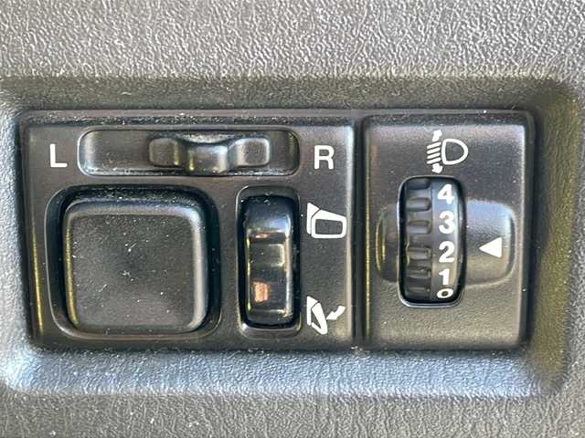 スズキ ジムニー クロスアドベンチャー XC 長野県 2011(平23)年 17万km パールホワイト ４WD/メモリナビ/ETC/社外16インチアルミ/保証書・取説