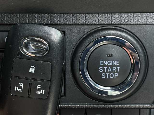 ダイハツ タント カスタム X 愛媛県 2019(令1)年 6.2万km シャイニングホワイトパール 社外7インチナビ（MDV-D306BT)/・Bluetooth/・CD/DVD/バックカメラ/ETC/両側パワースライドドア/運転席ロングスライドシート/衝突軽減ブレーキ/前後コーナーセンサー/レーンキープアシスト/LEDヘッドライト/オートライト/ステアリングスイッチ/後席ロール式サンシェード/電格ミラー/純正14インチAW/純正フロアマット/ハーフレザーシート/ベンチシート/スマートキー