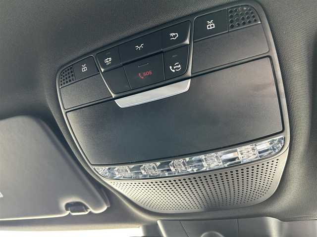 メルセデス・ベンツ Ｃ２２０ｄ ステーションワゴン アバンギャルドAMGライン 東京都 2019(令1)年 4.7万km ダイヤモンドホワイト メーカーナビ/Bカメラ/アンビエントライト64色/Aｐｐle Car Play/Android Auto/エアサス/ダイナミックセレクト/レーダーセーフティパッケージ/ACC/BSK/CKA/パドルシフト/ISOFIX/ダイヤモンドG/スタッドレス（６部山）