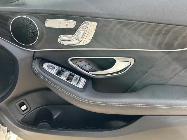 メルセデス・ベンツ Ｃ２２０ｄ ステーションワゴン アバンギャルドAMGライン 東京都 2019(令1)年 4.7万km ダイヤモンドホワイト メーカーナビ/Bカメラ/アンビエントライト64色/Aｐｐle Car Play/Android Auto/エアサス/ダイナミックセレクト/レーダーセーフティパッケージ/ACC/BSK/CKA/パドルシフト/ISOFIX/ダイヤモンドG/スタッドレス（６部山）