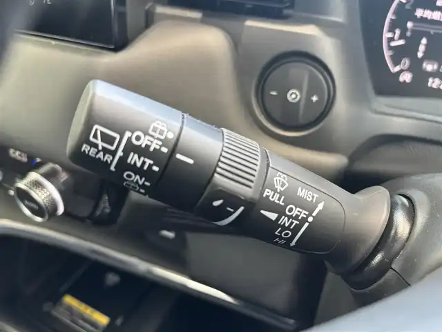 ホンダ ヴェゼル G 愛知県 2021(令3)年 2.9万km クリスタルブラックパール 純正メモリナビ/フルセグテレビ/バックカメラ/純正ETC2.0/アイドリングストップ/クルーズコントロール/プッシュスタート/ブレーキホールド/パーキングセンサー/ダウンヒルアシストコントロール/横滑り防止装置/レーンキープアシスト/純正フロアマット/純正アルミホイール/スマートキー/電動格納式ドアミラー