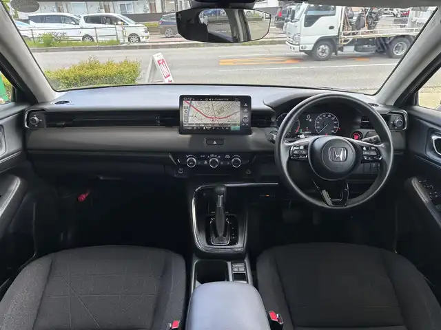 ホンダ ヴェゼル G 愛知県 2021(令3)年 2.9万km クリスタルブラックパール 純正メモリナビ/フルセグテレビ/バックカメラ/純正ETC2.0/アイドリングストップ/クルーズコントロール/プッシュスタート/ブレーキホールド/パーキングセンサー/ダウンヒルアシストコントロール/横滑り防止装置/レーンキープアシスト/純正フロアマット/純正アルミホイール/スマートキー/電動格納式ドアミラー