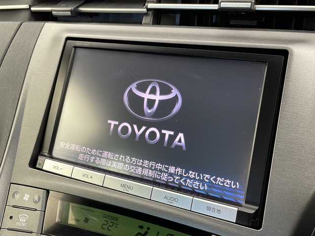 トヨタ プリウス S　マイコーデ 新潟県 2014(平26)年 5.6万km ホワイトパールクリスタルシャイン 純正8インチメモリナビ/(NSZA-X64T)/(CD.DVD.SD.フルセグ.Bluetooth)/バックカメラ/ステアリングリモコン/HIDオートライト/リアコーナーセンサー/ビルトインETC/合皮レザーシート/プッシュスタート/スマートキー/純正フロアマット