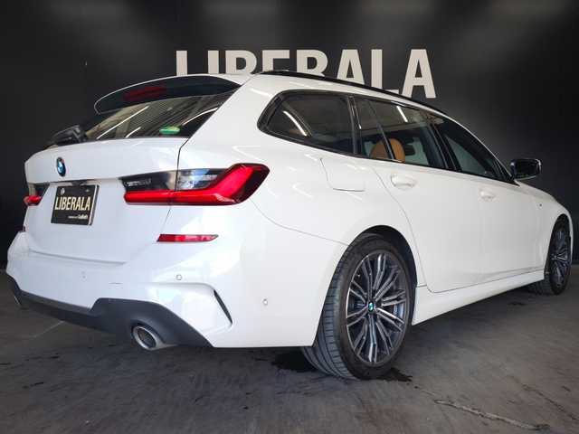 ＢＭＷ ３１８ｉ ツーリング Mスポーツ 群馬県 2021(令3)年 3.4万km アルピンホワイトⅢ 全方位カメラ/ACC/茶革シート/アップルCarPlay/ETC2.0/オートハイビーム/純正HDDナビ/コーナーセンサー/シートヒーター/パワーシート/18インチAW/スマートキー/フルセグTV