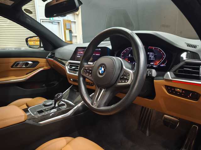 ＢＭＷ ３１８ｉ ツーリング Mスポーツ 群馬県 2021(令3)年 3.4万km アルピンホワイトⅢ 全方位カメラ/ACC/茶革シート/アップルCarPlay/ETC2.0/オートハイビーム/純正HDDナビ/コーナーセンサー/シートヒーター/パワーシート/18インチAW/スマートキー/フルセグTV