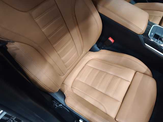 ＢＭＷ ３１８ｉ ツーリング Mスポーツ 群馬県 2021(令3)年 3.4万km アルピンホワイトⅢ 全方位カメラ/ACC/茶革シート/アップルCarPlay/ETC2.0/オートハイビーム/純正HDDナビ/コーナーセンサー/シートヒーター/パワーシート/18インチAW/スマートキー/フルセグTV