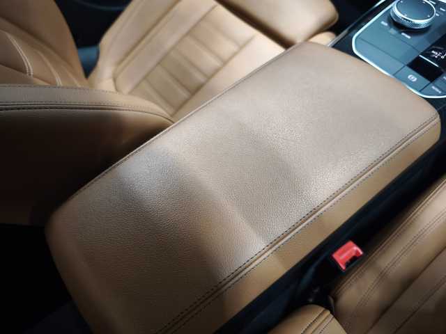 ＢＭＷ ３１８ｉ ツーリング Mスポーツ 群馬県 2021(令3)年 3.4万km アルピンホワイトⅢ 全方位カメラ/ACC/茶革シート/アップルCarPlay/ETC2.0/オートハイビーム/純正HDDナビ/コーナーセンサー/シートヒーター/パワーシート/18インチAW/スマートキー/フルセグTV