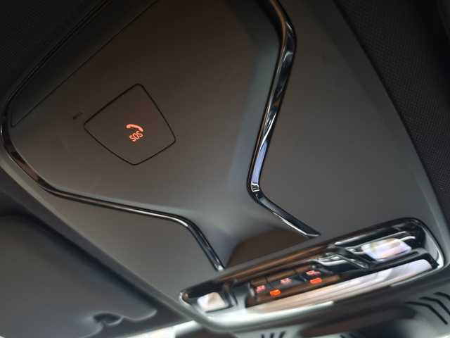 ＢＭＷ ３１８ｉ ツーリング Mスポーツ 群馬県 2021(令3)年 3.4万km アルピンホワイトⅢ 全方位カメラ/ACC/茶革シート/アップルCarPlay/ETC2.0/オートハイビーム/純正HDDナビ/コーナーセンサー/シートヒーター/パワーシート/18インチAW/スマートキー/フルセグTV