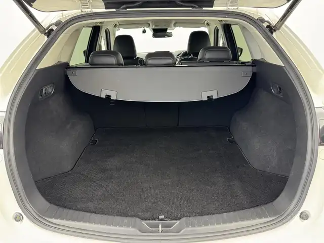 マツダ ＣＸ－５ XD Lパッケージ 福岡県 2019(平31)年 9.1万km 白 純正ナビ／フルセグＴＶ　/全方位カメラ　/ＢＯＳＥプレミアムサウンド　/ＨＵＤ　/レーダークルコン　/コーナーセンサー　/ＳＣＢＳ　/レーンキープ　/ＢＳＭ　/ステアリングヒーター　/シートヒーター　/ＥＴＣ　/ドラレコ　/パワーバックドア