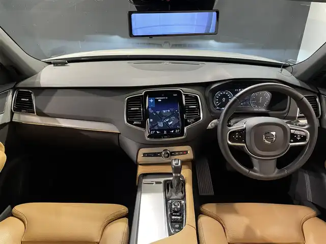 ボルボ ＸＣ９０ T5 AWD モーメンタム 道央・札幌 2018(平30)年 3.2万km クリスタルホワイトP ACC/３６０度カメラ/メモリー付パワーシート（D/N）/シートヒーター（D/N）/LEDヘッドライト/オートライト/BLIS（ブラインドスポット・インフォメーション・システム）/LCMA（レーン・チェンジ・マージ・エイド）/CTA（クロス・トラフィック・アラート）/LKA（レーン・キーピング・エイド）/RSI（ロード・サイン・インフォメーション）/DAC（ドライバー・アラート・コントロール）/パイロットアシスト/パーク・アシスト・パイロット（縦列・並列駐車支援システム）/１２．３インチ・デジタル液晶ドライバー・ディスプレイ/純正フロアマット/・保証書、取扱説明書（有）/・スペアキー×１