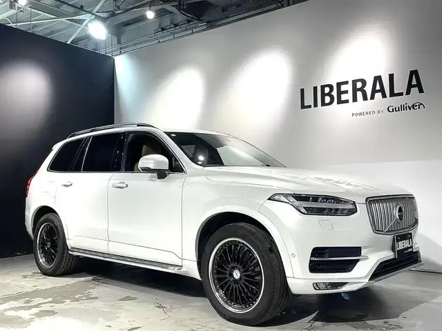 ボルボ ＸＣ９０ T5 AWD モーメンタム 道央・札幌 2018(平30)年 3.2万km クリスタルホワイトP ACC/３６０度カメラ/メモリー付パワーシート（D/N）/シートヒーター（D/N）/LEDヘッドライト/オートライト/BLIS（ブラインドスポット・インフォメーション・システム）/LCMA（レーン・チェンジ・マージ・エイド）/CTA（クロス・トラフィック・アラート）/LKA（レーン・キーピング・エイド）/RSI（ロード・サイン・インフォメーション）/DAC（ドライバー・アラート・コントロール）/パイロットアシスト/パーク・アシスト・パイロット（縦列・並列駐車支援システム）/１２．３インチ・デジタル液晶ドライバー・ディスプレイ/純正フロアマット/・保証書、取扱説明書（有）/・スペアキー×１