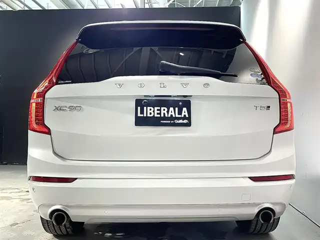 ボルボ ＸＣ９０ T5 AWD モーメンタム 道央・札幌 2018(平30)年 3.2万km クリスタルホワイトP ACC/３６０度カメラ/メモリー付パワーシート（D/N）/シートヒーター（D/N）/LEDヘッドライト/オートライト/BLIS（ブラインドスポット・インフォメーション・システム）/LCMA（レーン・チェンジ・マージ・エイド）/CTA（クロス・トラフィック・アラート）/LKA（レーン・キーピング・エイド）/RSI（ロード・サイン・インフォメーション）/DAC（ドライバー・アラート・コントロール）/パイロットアシスト/パーク・アシスト・パイロット（縦列・並列駐車支援システム）/１２．３インチ・デジタル液晶ドライバー・ディスプレイ/純正フロアマット/・保証書、取扱説明書（有）/・スペアキー×１